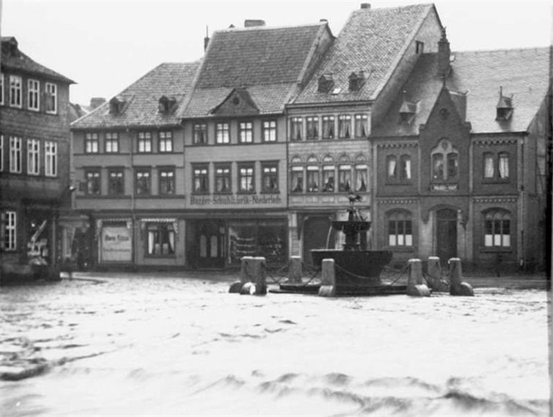 Zuletzt hatte es im Jahr 1898 eine so enorme Überflutung in Goslar gegeben, dass der Marktplatz überschwemmt wurde.