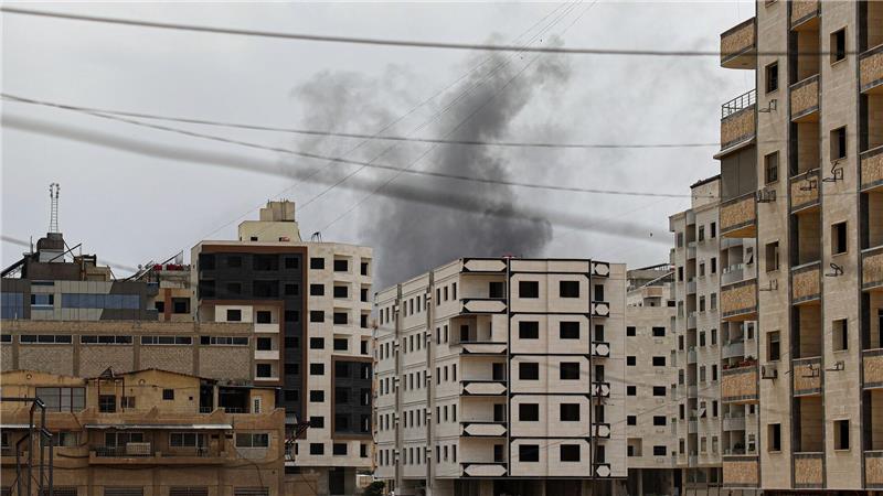 Israels Streitkräfte fliegen Luftangriff auf Damaskus Zuletzt kam es immer wieder zu Kämpfen zwischen Drusen und regierungsnahen Milizen.