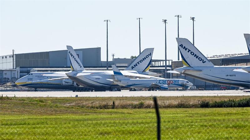 Von der Leyen will eigenen Artikel 4 für die EU Zuletzt sorgte die Entdeckung einer mutmaßlich russischen Sprengstoffdrohne am Flugplatz Leipzig/Halle für Aufregung. (Archivbild)
