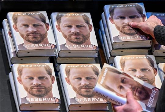 Zum Bestseller avancierten die Memoiren von Prinz Harry, die auf Deutsch unter dem Titel «Reserve» erschienen.