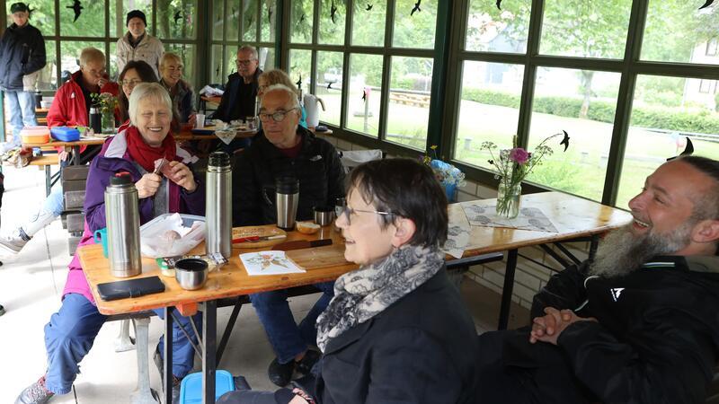Zum Bürgerfrühstück bringt jeder selbst etwas mit.