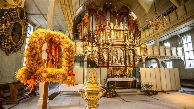 Zum Erntedank ist die Marktkirche festlich geschmückt.