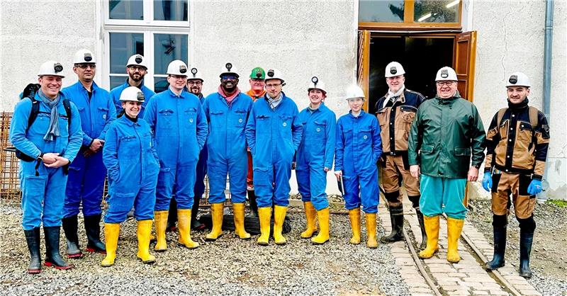 TU Clausthal: Zwei Millionen Euro für virtuelle Bergwerke Zum Projektstart erkunden die Beteiligten das Lehr- und Forschungsbergwerk „Reiche Zeche“ in Freiberg. Foto: TU Clausthal