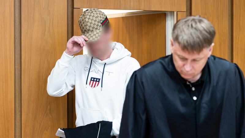 Betrunkener will ins Gefängnis - und muss es jetzt auch Zum Versuch des Eindringens in die JVA Sehnde sagt Richter Robert Glaß: „Die meisren wollen raus.“