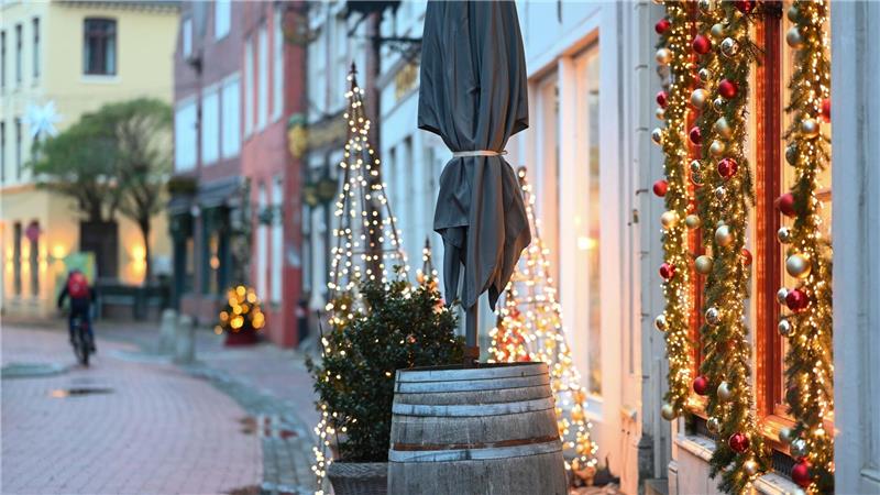 Zum ersten Advent und dem meteorologischen Winterbeginn wird das Wetter mild. (Symbolbild)