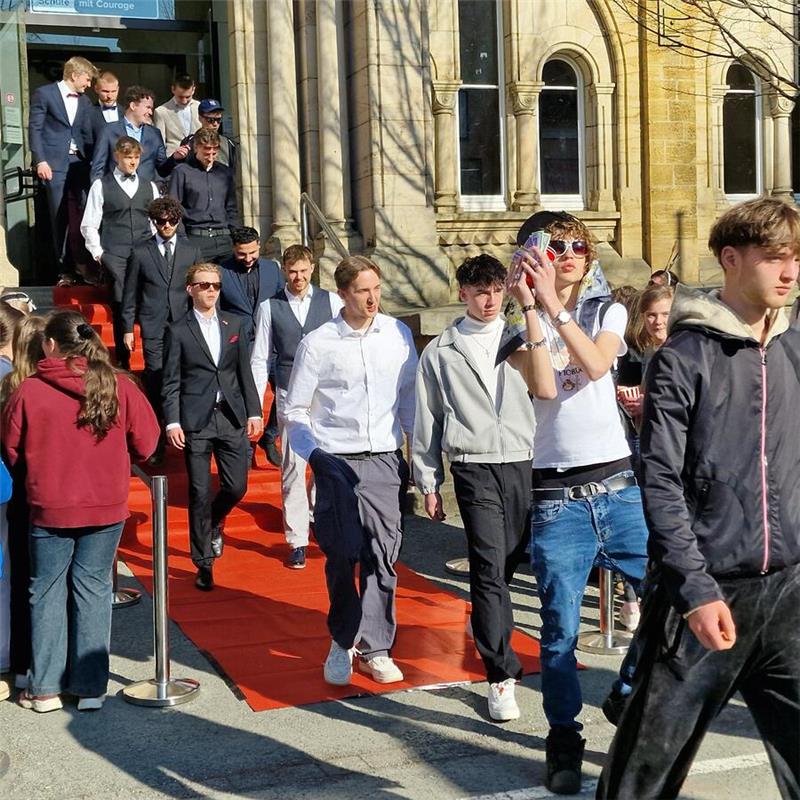 Zum krönenden Abschluss wählen die RG-Abiturienten am Freitag das Motto "red car...