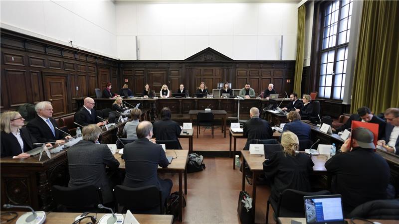 Zum sechsten Mal wird der mutmaßliche Chef der Entführer vom Gericht befragt.