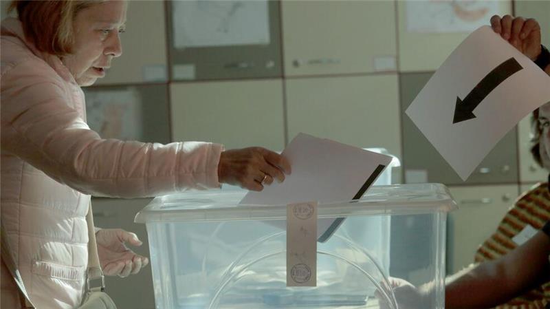 Prognosen: Prowestliche Bündnisse bei Wahl in Bulgarien vorn Zum siebten Mal innerhalb von dreieinhalb Jahren wurde in Bulgarien ein neues Parlament gewählt.