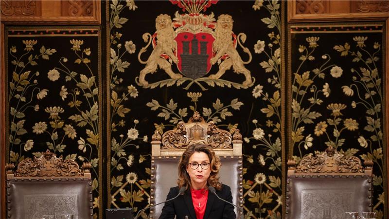 Neue Bürgerschaft konstituiert - mit neuer alter Präsidentin Zum vierten Mal wird Carola Veit zur Bürgerschaftspräsidentin gewählt.