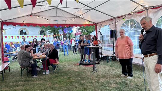 Zur 850-Jahr-Feier auf der Westeröder Kirchwiese ist 2024 ordentlich was los. So oder so ähnlich könnte auch das Dorffest 2027 gestaltet werden. Aber das sind bislang nur Überlegungen.