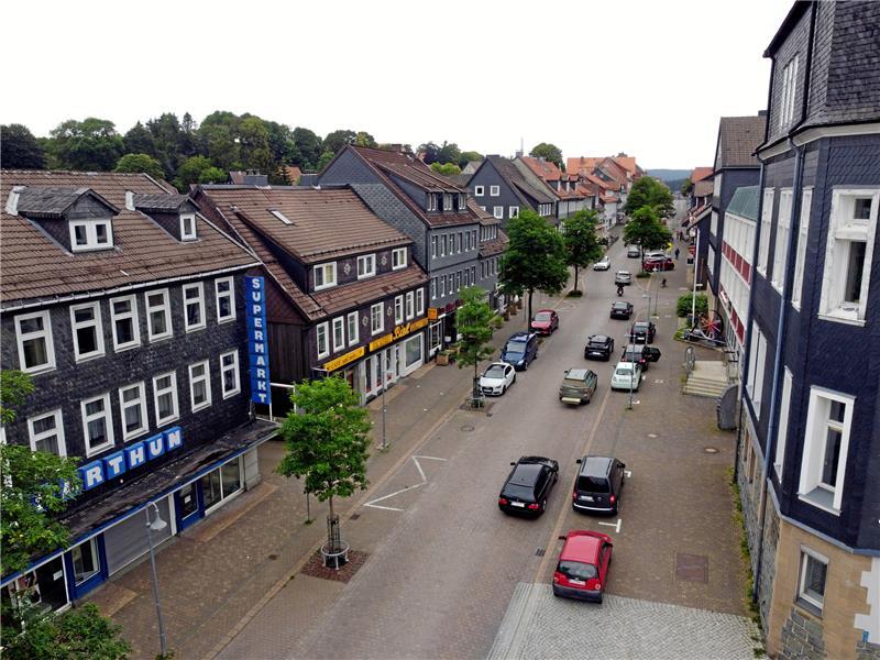 Zur Ermittlung der Grundsteuer-Hebesätze ab 2025 benötige die Stadtverwaltung die neuen Grundsteuermessbeträge sämtlicher Grundstücke im Stadtgebiet, sagt der städtische Kämmerer Michael Strübig. Archivfoto: Neuendorf