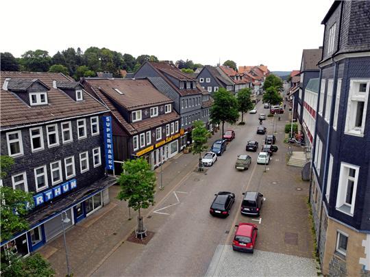 Zur Ermittlung der Grundsteuer-Hebesätze ab 2025 benötige die Stadtverwaltung die neuen Grundsteuermessbeträge sämtlicher Grundstücke im Stadtgebiet, sagt der städtische Kämmerer Michael Strübig. Archivfoto: Neuendorf
