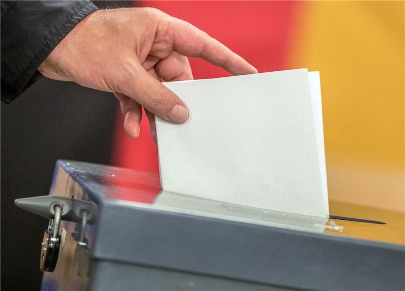 Bundestagswahl wird in Berlin teilweise wiederholt Zur Stimmabgabe aufgerufen sind 549.549 Berlinerinnen und Berliner statt zuletzt 2,47 Millionen.