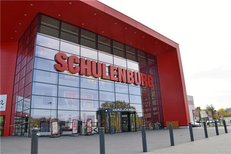 Zur Tessner-Gruppe gehören die Schulenburg-Einrichtungshäuser – wie das 2015 eröffnete Möbelzentrum in Goslar.  Foto: Sowa