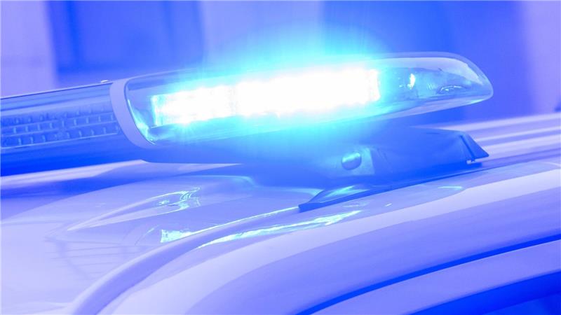 Zwei 20-Jährige wurden bei einem Unfall schwer verletzt. (Symbolbild)