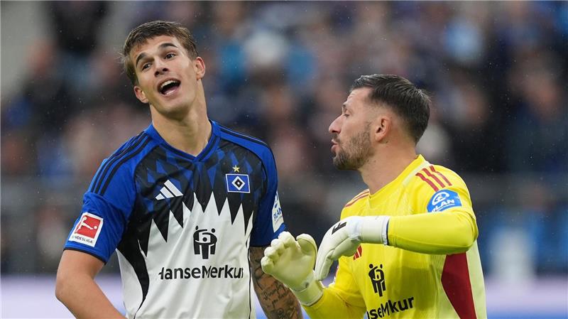 Zwei Defensiv-Stabilisatoren des HSV: Luka Vuskovic (l) und Torwart Daniel Heuer Fernandes 