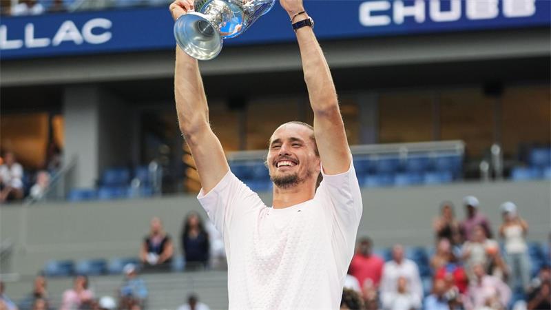 Zverevs Jahresendspurt: Erst Spaß, dann Nummer eins Zwei Grand-Slam-Titel gewonnen: So erfolgreich wie 2025 war Zverev noch nie. (Archivfoto)