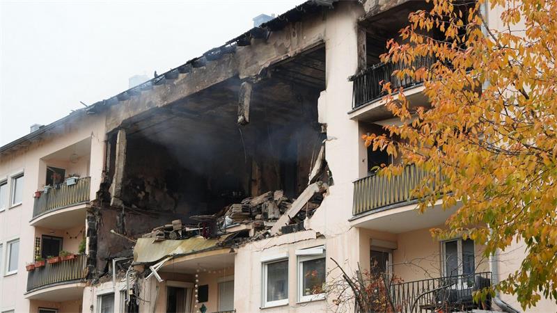 Hausexplosion in Regensburg: Zwei Leichen entdeckt Zwei Personen wurden nach der Explosion vermisst.