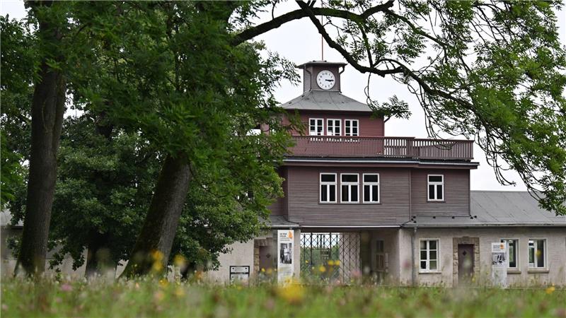 Zwei Verbände kritisieren einen geplanten Auftritt des Kulturstaatsministers Wolfram Weimer beim Gedenken an die Befreiung des Konzentrationslagers Buchenwald. (Archivbild)