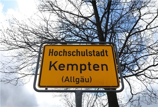 Zwei junge Syrer haben Ermittlungen zufolge einen islamistischen Anschlag mit einem Sprengstoffgürtel geplant, einer von ihnen wohnte zuletzt in Kempten.