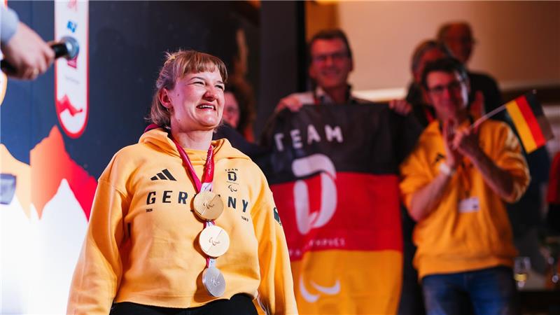 Gold-Mangel: Forster rettet deutschem Para-Team die Bilanz Zweimal Gold und einmal Silber: Anna-Lena Forster.