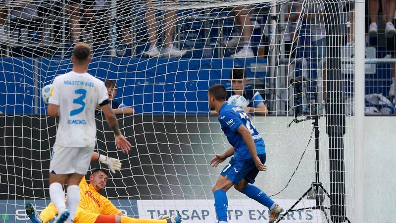 Kiel verliert Liga-Premiere bei stillen Hoffenheim-Fans Zweiter Treffer von Andrej Kramaric gegen Kiel