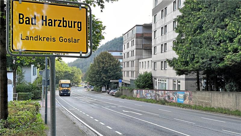 Zwischen Großparkplatz und Lutherkirche, also im Bereich der Ortsdurchfahrt, soll die B 4 neu gestaltet werden.