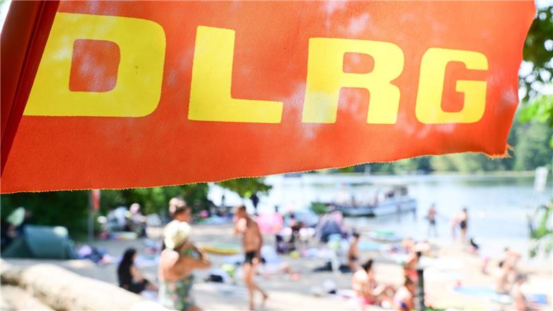 DLRG lässt eigene Arbeit in der Nazi-Diktatur beleuchten Zwischen Idealismus und NS-Ideologie: Die DLRG lässt ihre eigene Vergangenheit aufarbeiten. (Archivbild)