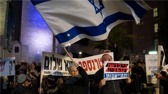 in Israel gibt es Rufe nach einer Fortsetzung des Krieges. 