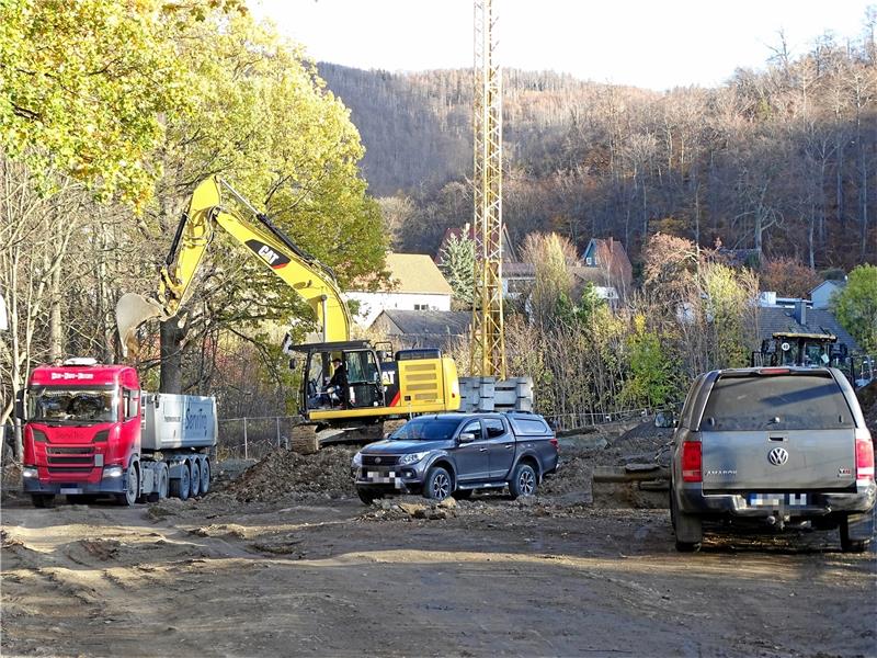 <p>Auf dem Grundstück des ehemaligen Landschulheims Sophienhöhe am Ilsenburger Stieg haben die Bauarbeiten für das neue Pflegezentrum begonnen. Mit einer Eröffnung der Einrichtung rechnet die Betreiberfirma „Mirabelle Care“ im Sommer 2022. Foto: Exner</p>