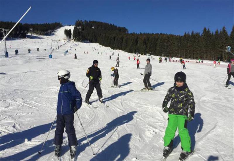 <p>Das Skizentrum am Wurmberg stand einmal mehr im Fokus der Wintersportfans. Doch auch alle anderen Skigebiete waren top frequentiert. Foto: Eggers</p>