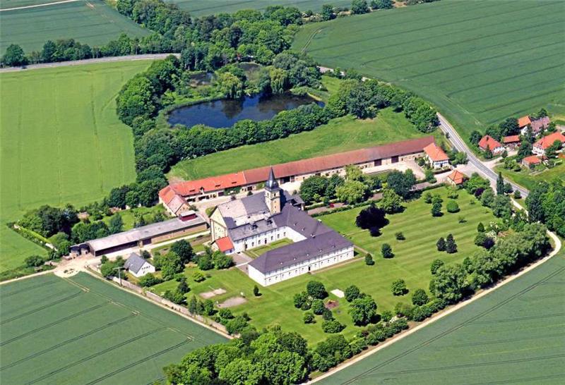 Muster-Zentrum soll im Kloster Grauhof entstehen <p>Im Kloster Grauhof soll ein Muster-Integrationszentrum entstehen. Archivfoto: Epping</p>