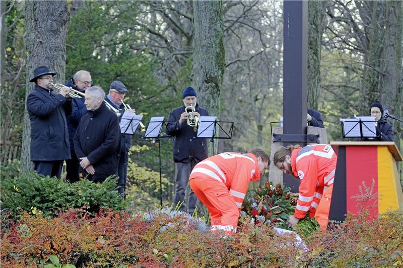 Das waren die Feiern in Bad Harzburg, Braunlage und Oberharz <p>Zum Volkstrauertag werden am Sonntag am Ehrenmal Kränze niedergelegt. Foto: Nachtweyh<br></p>