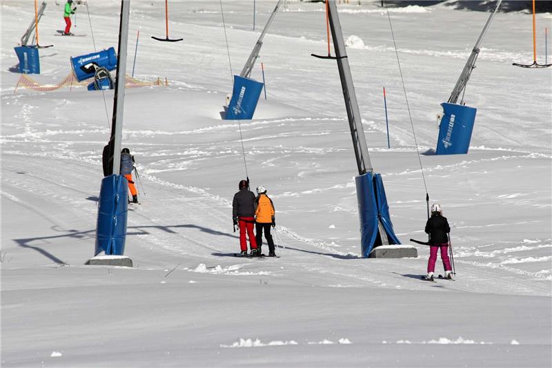 Wetterprognose für den Harz: Schnee ab Dienstagabend erwartet <strong id="i_editor_text_rf_form_655c68feb3b93_1700555007434" class="nfyb-editor nfyb-editor-standard mce-content-body mce-edit-focus" style="position: relative;" contenteditable="true" spellcheck="false"><br></strong>Bis zum Skifahren wird es noch dauern, dennoch sollen ab dem Abend weißen Flocken im Oberharz fallen. Foto: Eggers